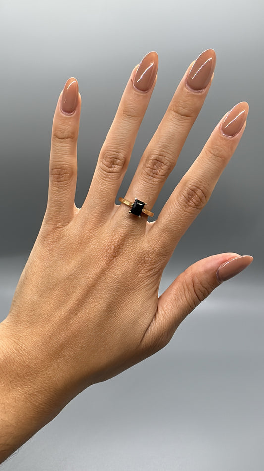 Black Stone Ladies Ring